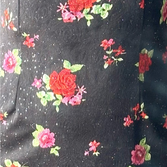 Annli’s Style cold shoulder sheath dress! - Picture 4 of 6